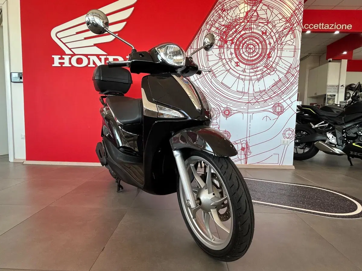 Piaggio Liberty 150 ABS (2017 - 20) (2)