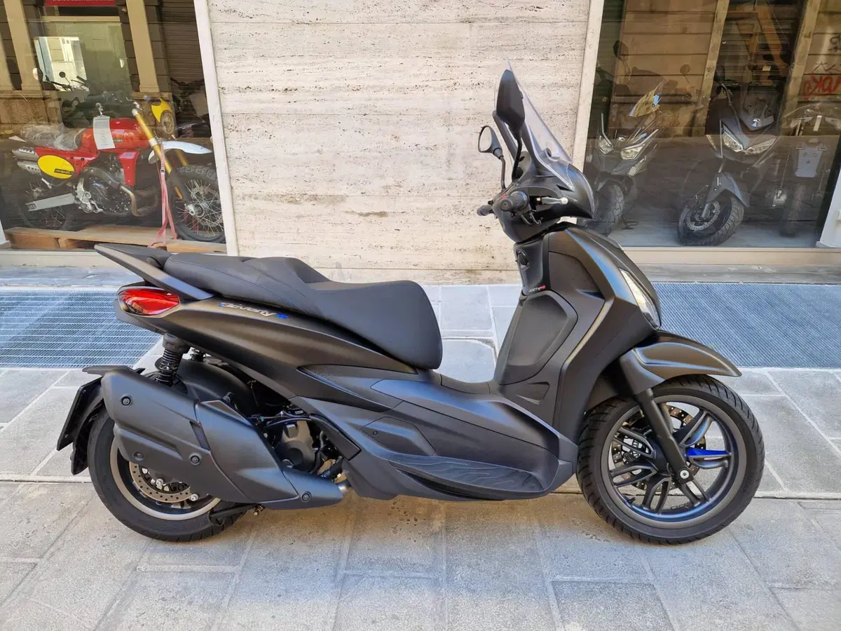 Piaggio Beverly 400 S (2025 - 26)