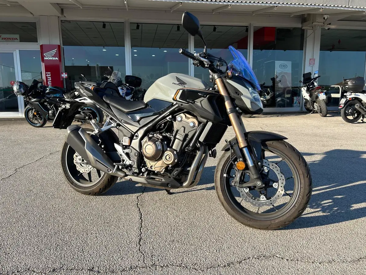 Honda CB 500 F (2022 - 23) (2)