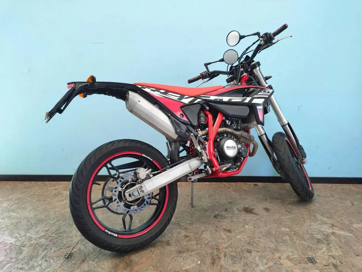 Betamotor RR 125 4T Motard LC (2021 - 23) (6)