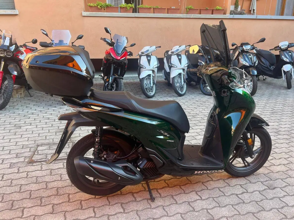 Honda SH 150i Vetro (2024 - 25)