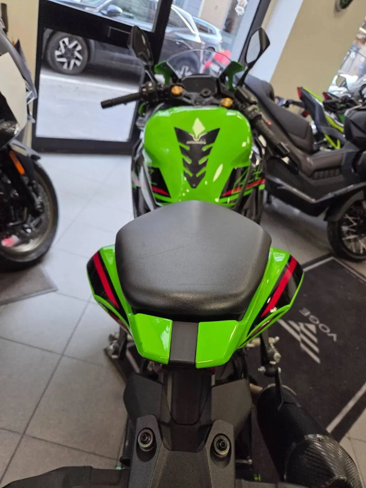 Kawasaki Ninja ZX-4RR (2024 - 26) (5)