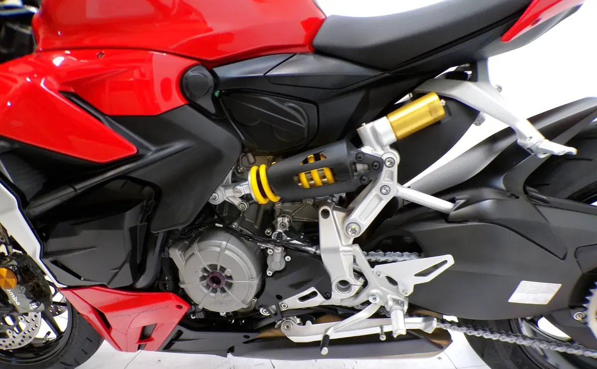 Ducati Streetfighter V2 (2022 - 24) (7)