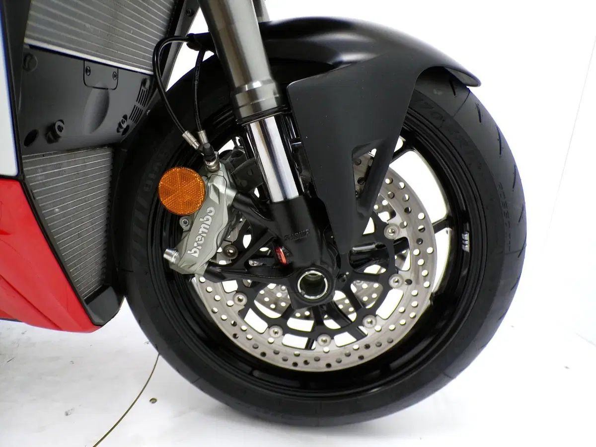 Ducati Streetfighter V2 (2022 - 24) (12)