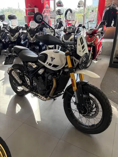 Triumph Scrambler 400 XC (2025 - 26) usata