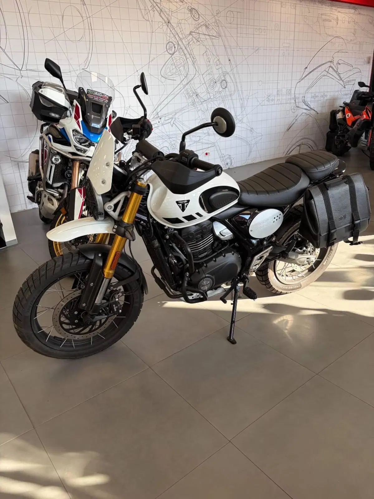 Triumph Scrambler 400 XC (2025 - 26) (3)
