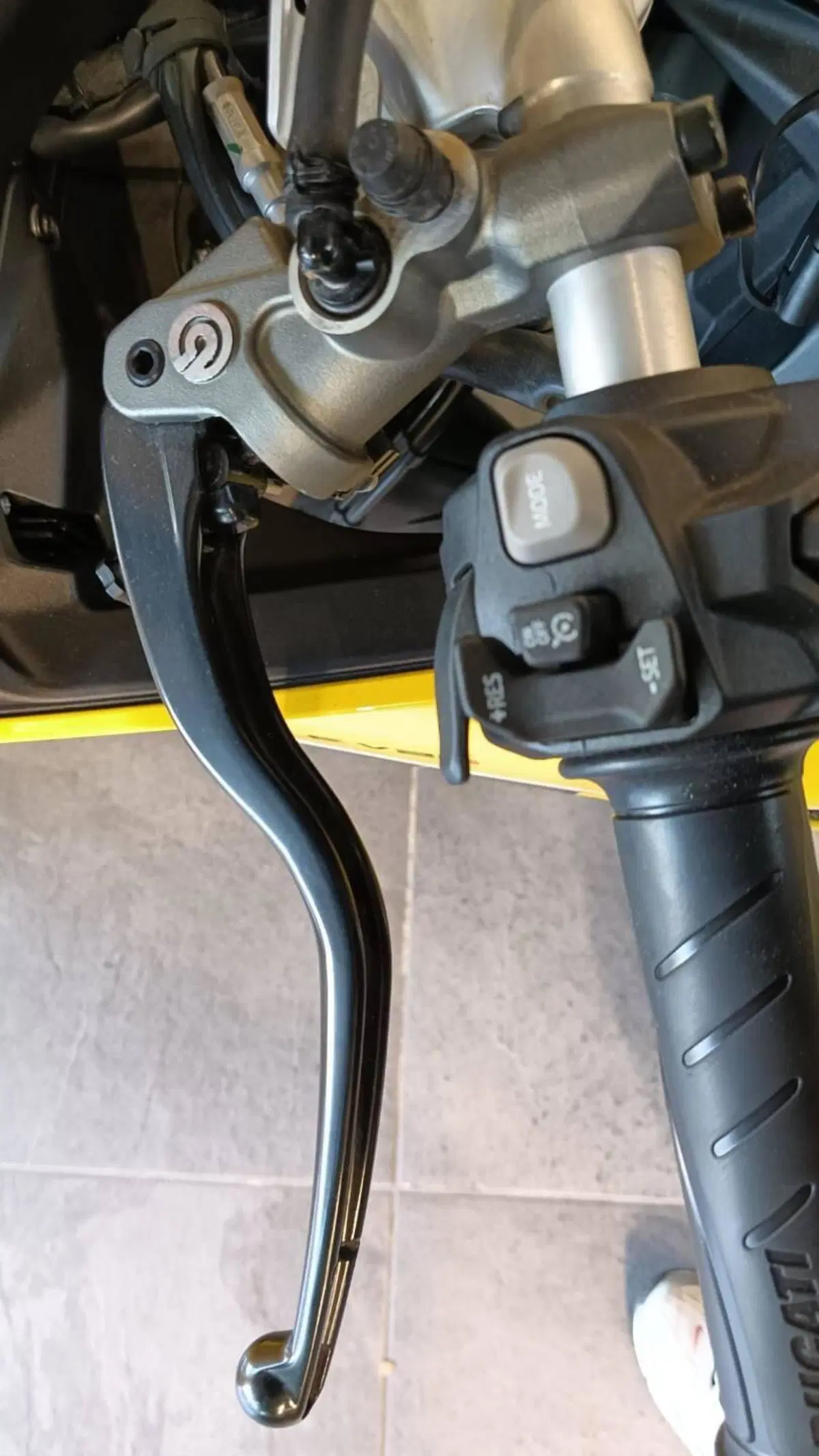 Ducati Panigale V2 S (2025 - 26) (10)