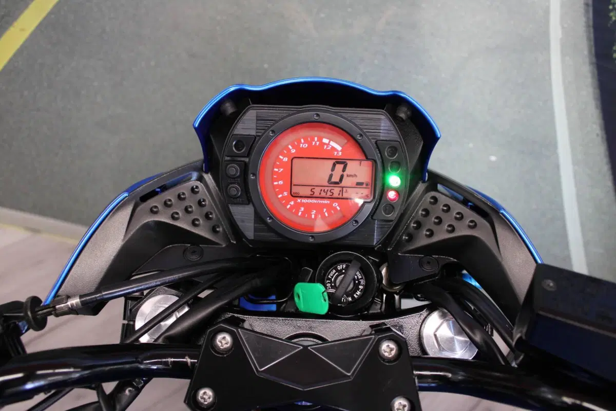 Kawasaki Z 750 (2003 - 06) (6)