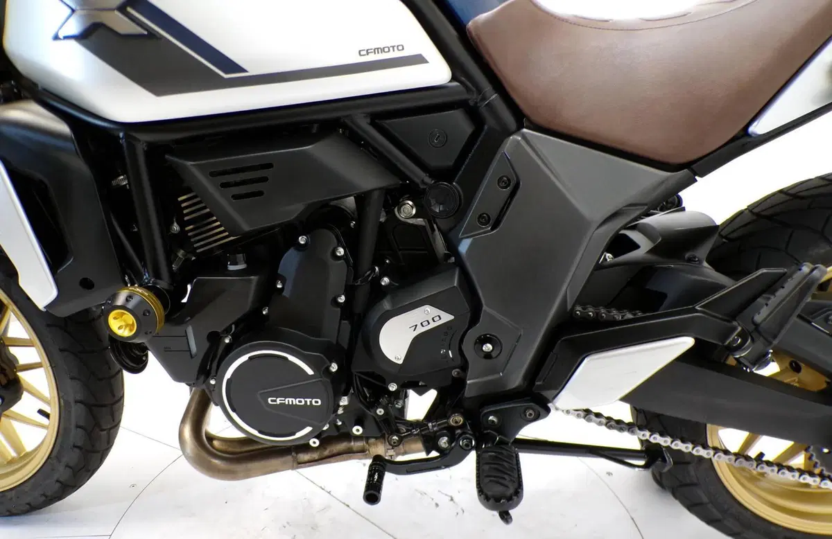 CFMOTO 700CL-X Heritage (2021 - 26) (7)