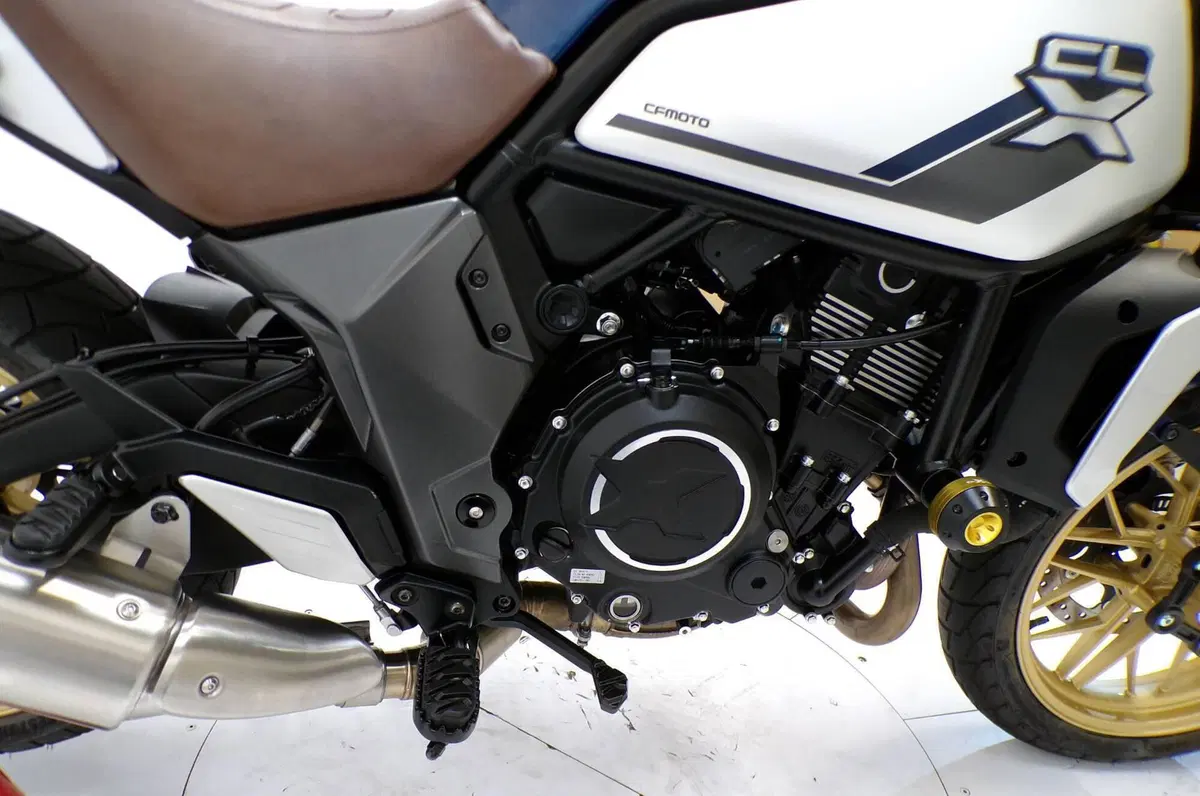 CFMOTO 700CL-X Heritage (2021 - 26) (8)
