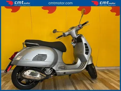 Vespa GTS 300 Hpe (2021 - 22) usata
