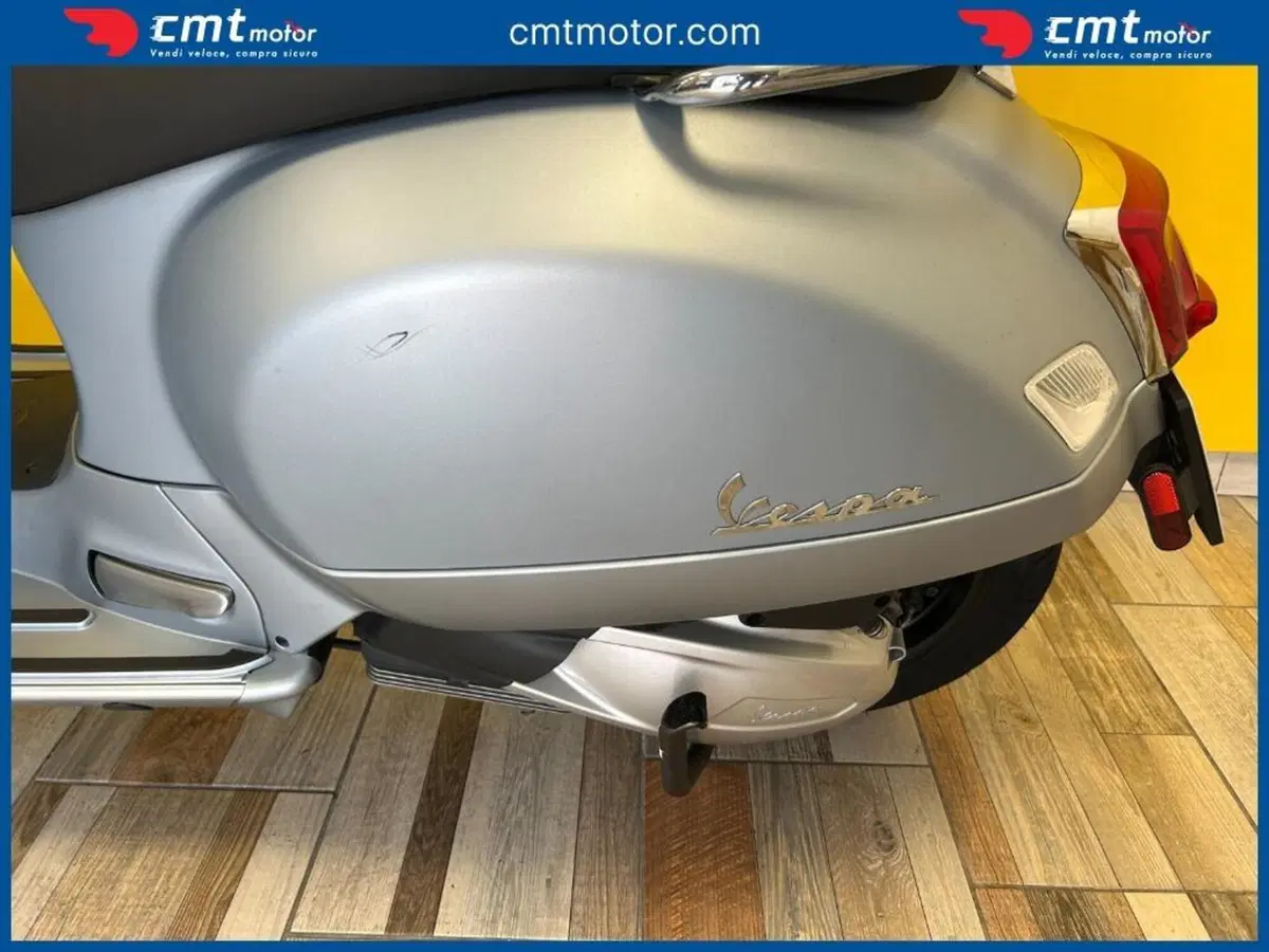 Vespa GTS 300 Hpe (2021 - 22) (9)