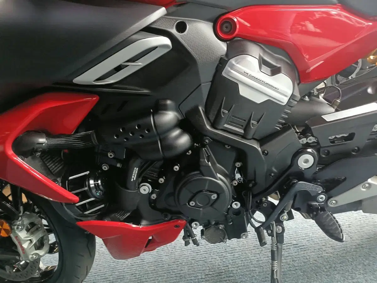 Ducati Diavel V4 (2023 - 26) (8)