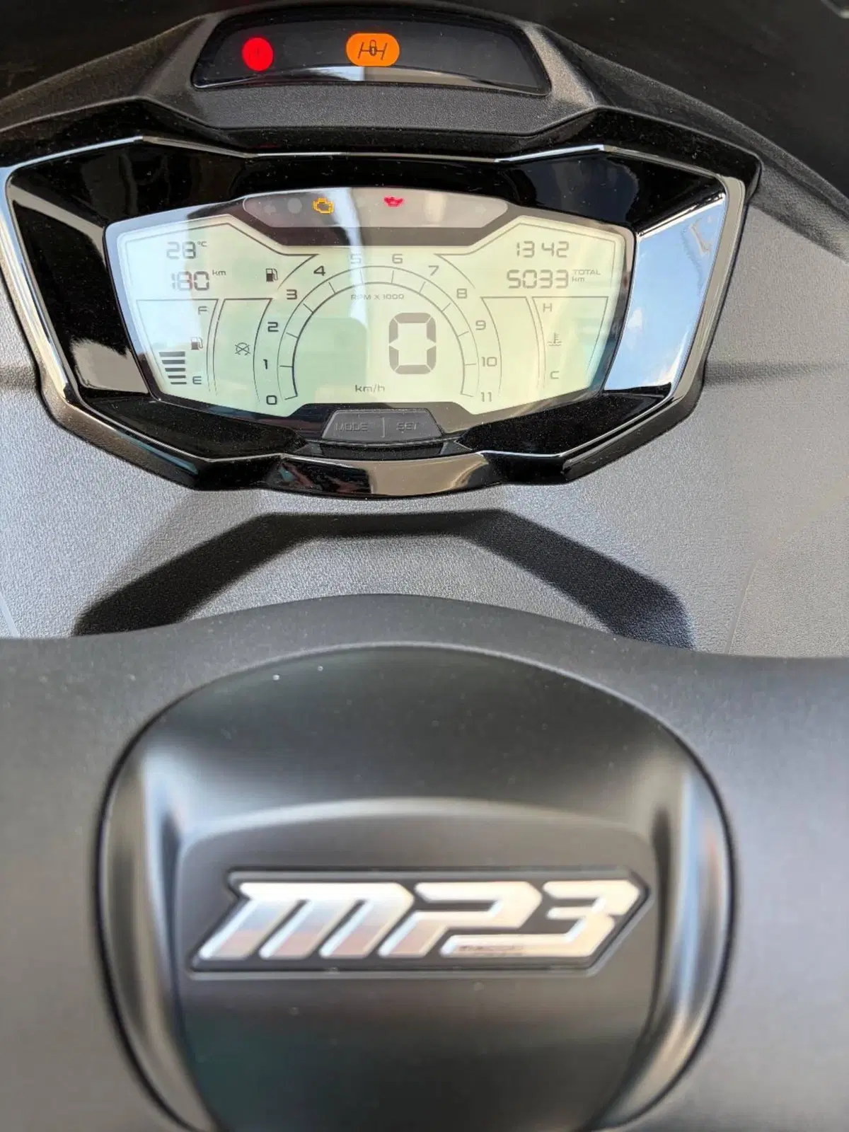 Piaggio MP3 310 Sport (2025 - 26) (4)