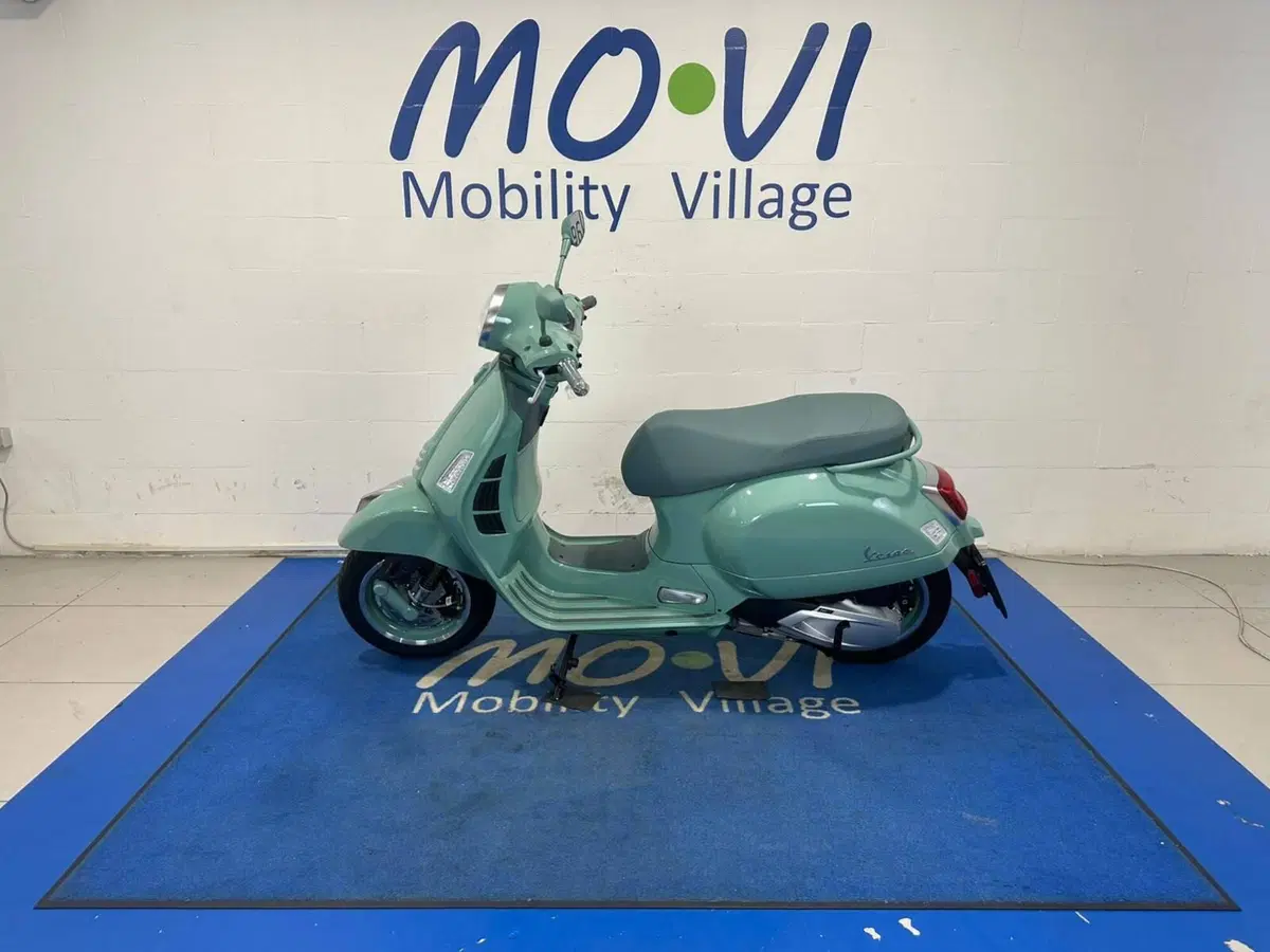 Vespa GTS 310 80th (2026) (5)