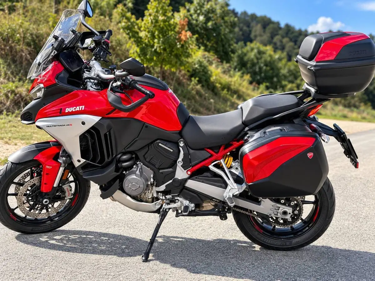 Ducati Multistrada V4 S Grand Tour (2024) (3)
