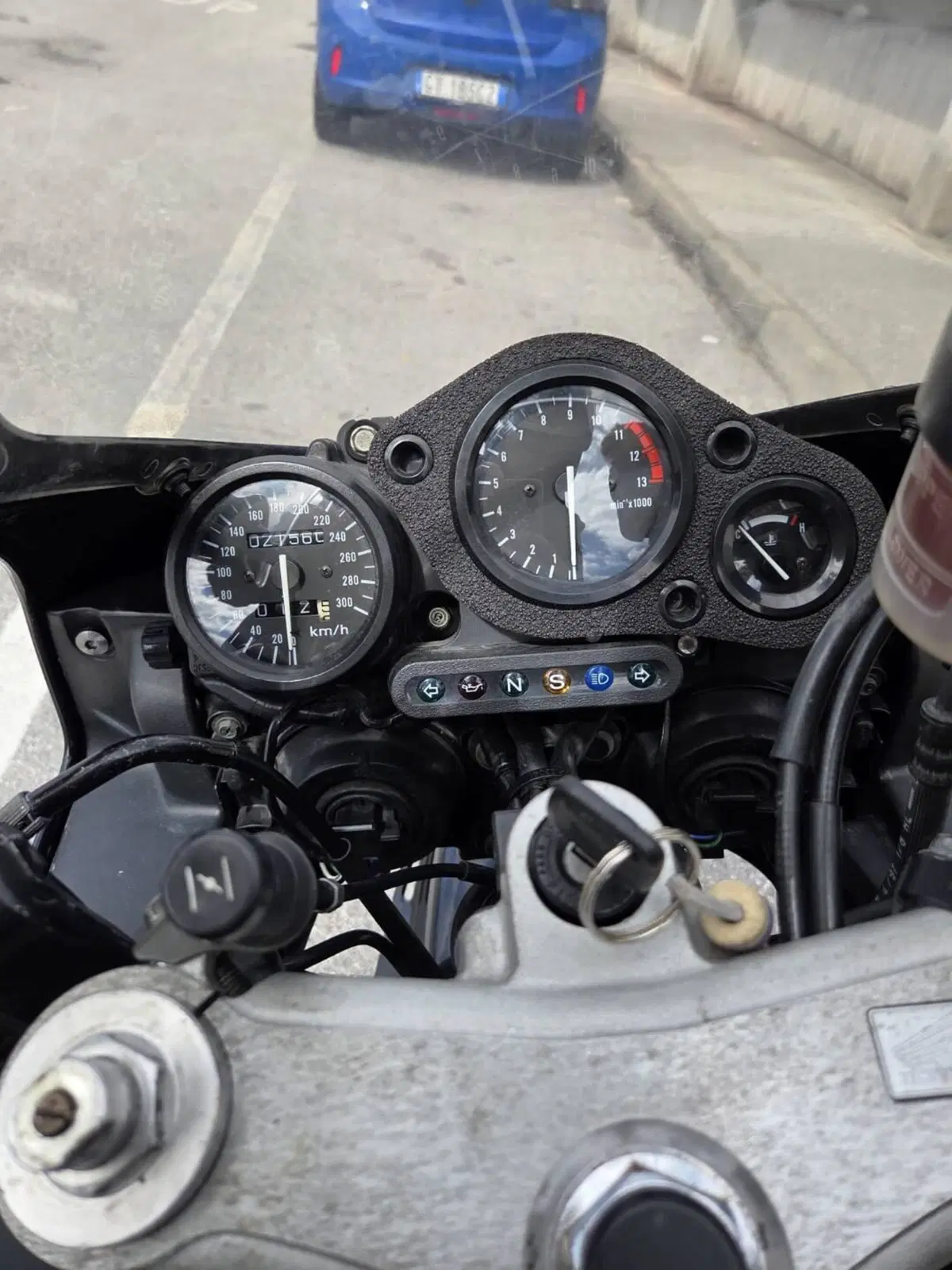 Honda CBR 900 RR FIREBLADE (7)