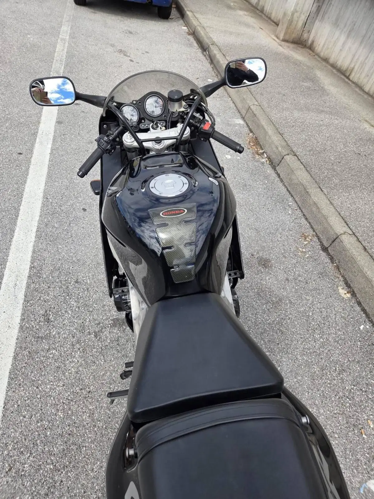 Honda CBR 900 RR FIREBLADE (8)