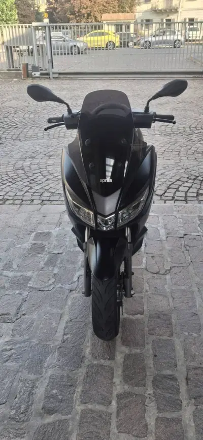 Aprilia SXR 50 (2021 - 26) usata