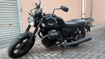 Moto Guzzi V7 III Stone (2017 - 20) usata
