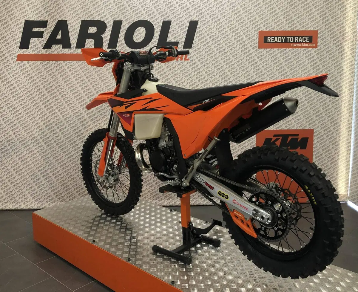 KTM 300 EXC (2027) (4)