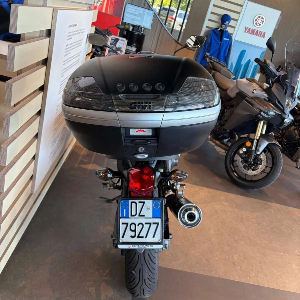 Honda NC700S DCT ABS (2011 - 14) (2)