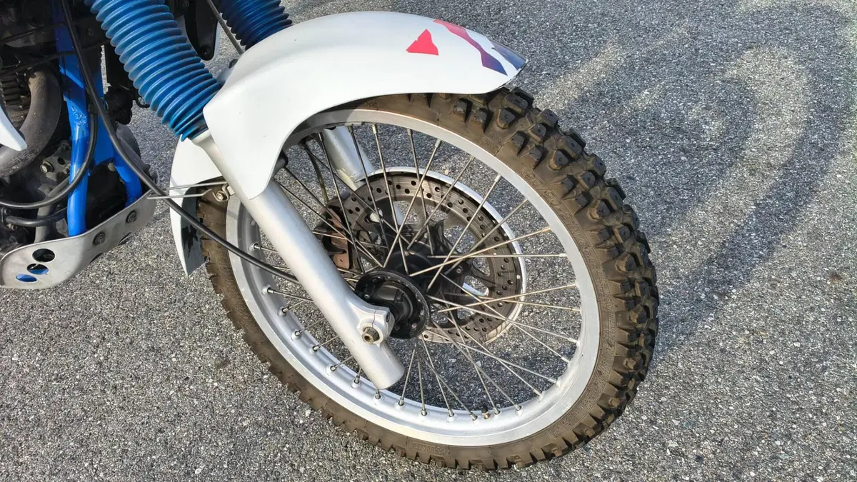 Suzuki DR650 RSE (3)