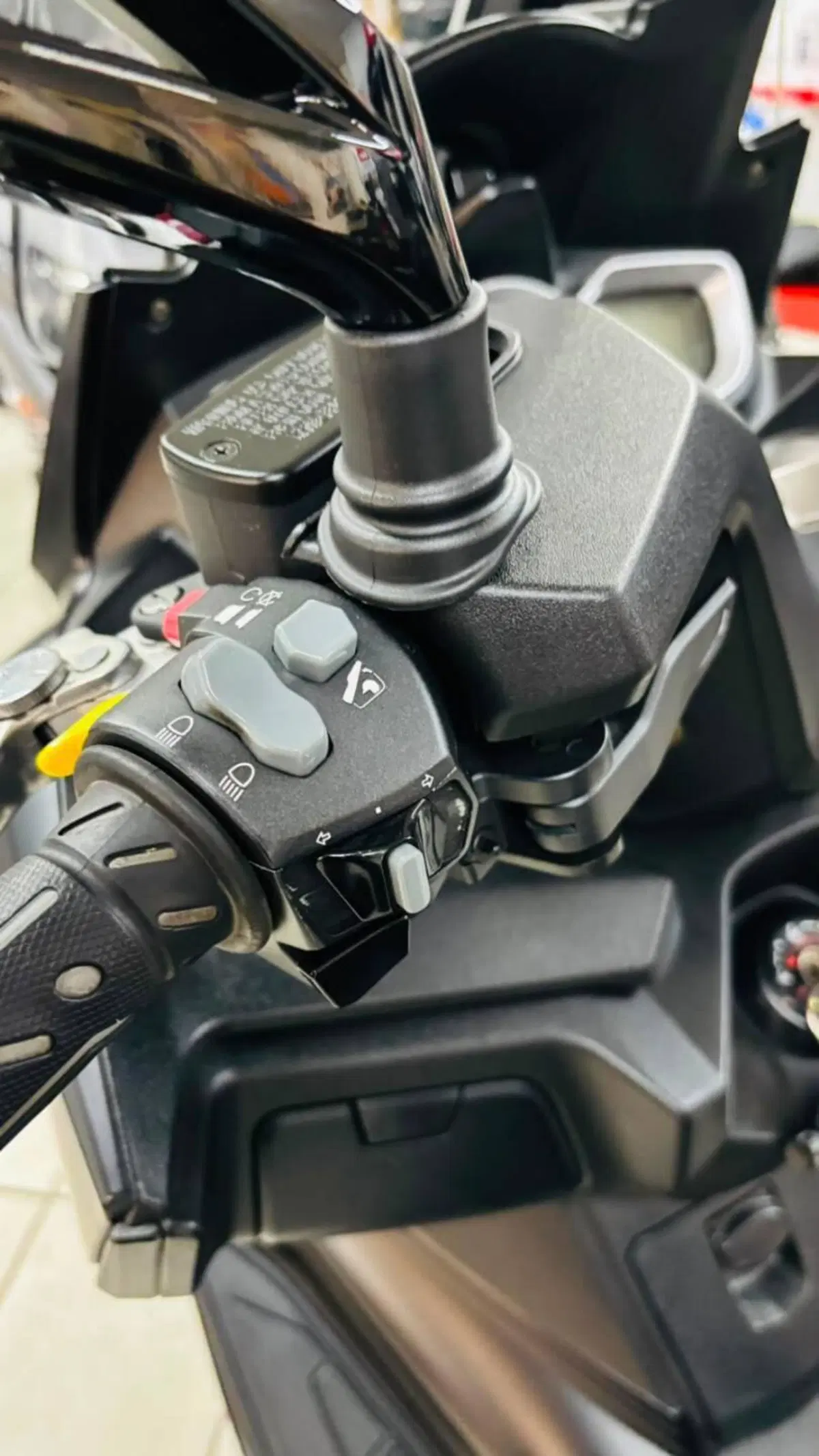 Kymco Xciting 400i S ABS (2019 - 20) (5)