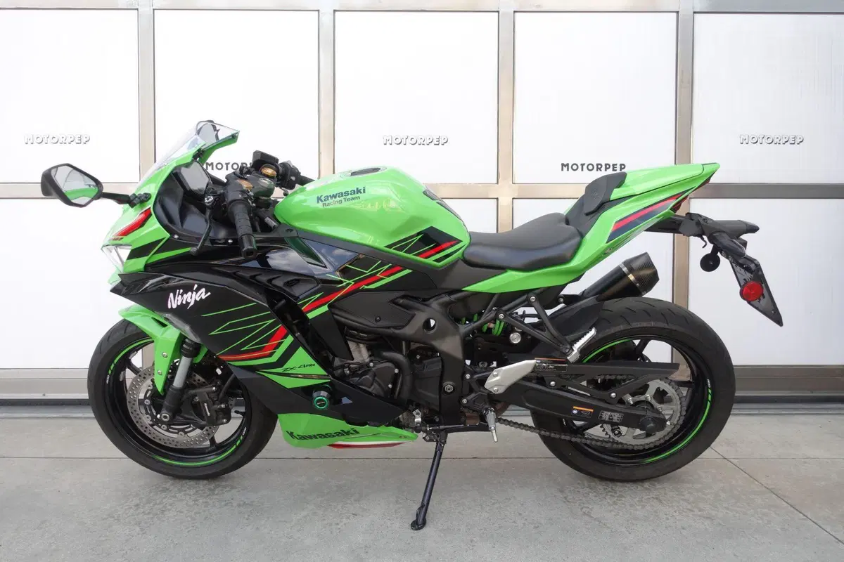 Kawasaki Ninja ZX-4R (2024 - 26) (3)