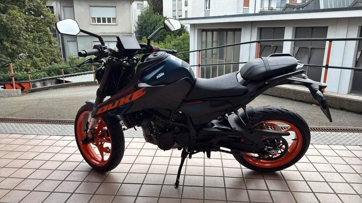 KTM 125 Duke (2024 - 25) (2)