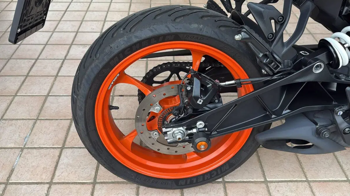 KTM 125 Duke (2024 - 25) (7)