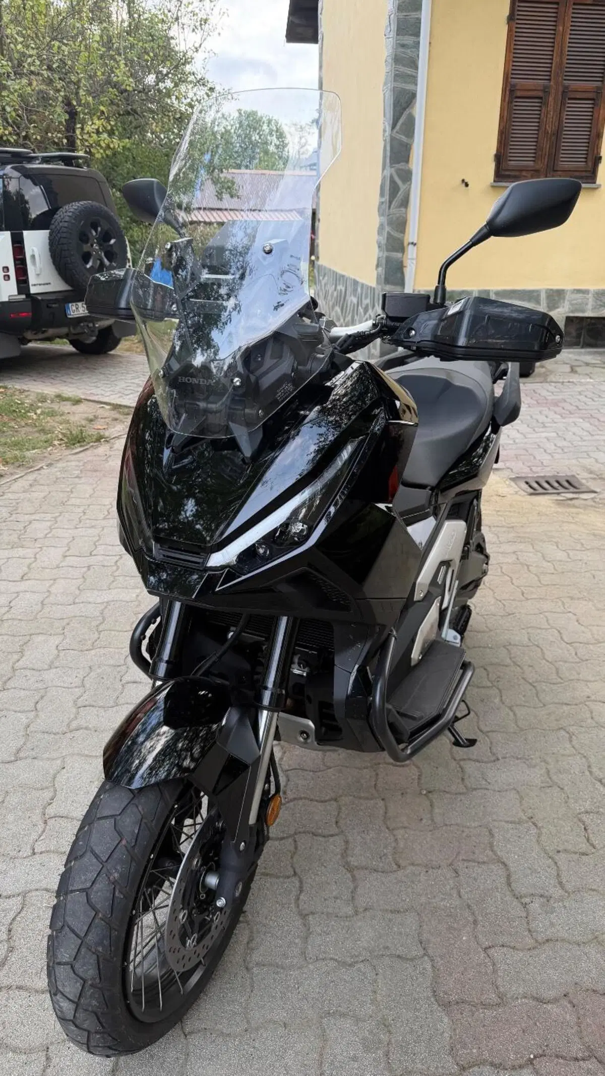 Honda X-ADV 750 Special Edition (2026 - 27) (2)