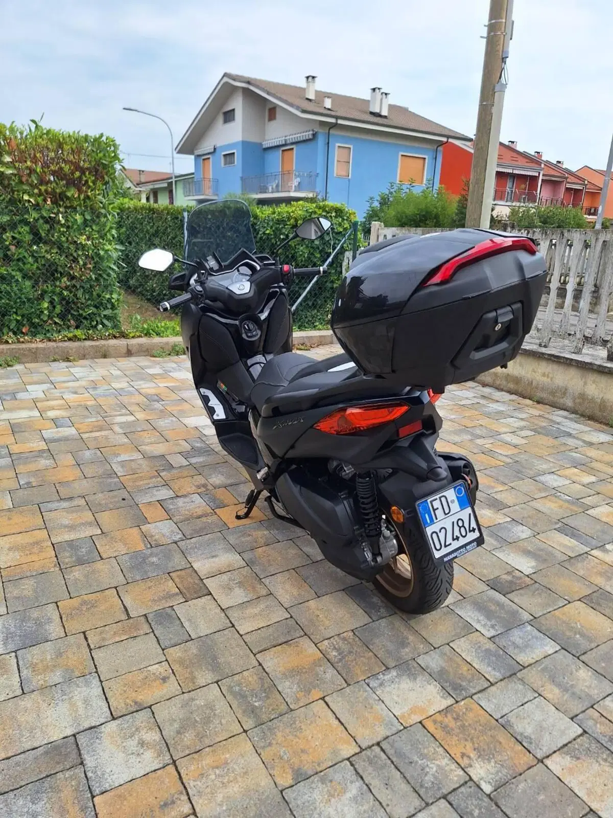 Yamaha X-Max 300 Tech Max (2021 - 24) (3)