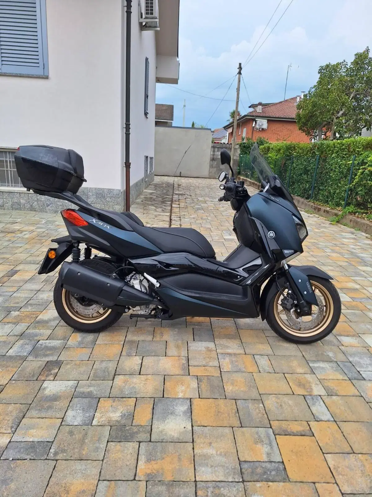 Yamaha X-Max 300 Tech Max (2021 - 24) (4)