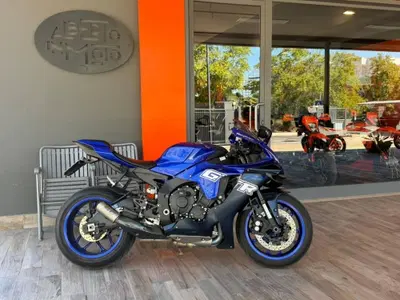 Yamaha YZF R1 (2020 - 25) usata