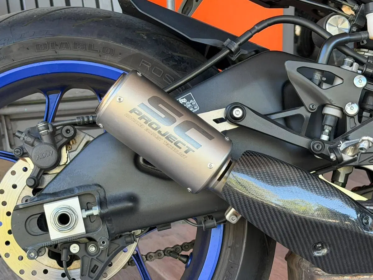 Yamaha YZF R1 (2020 - 25) (5)
