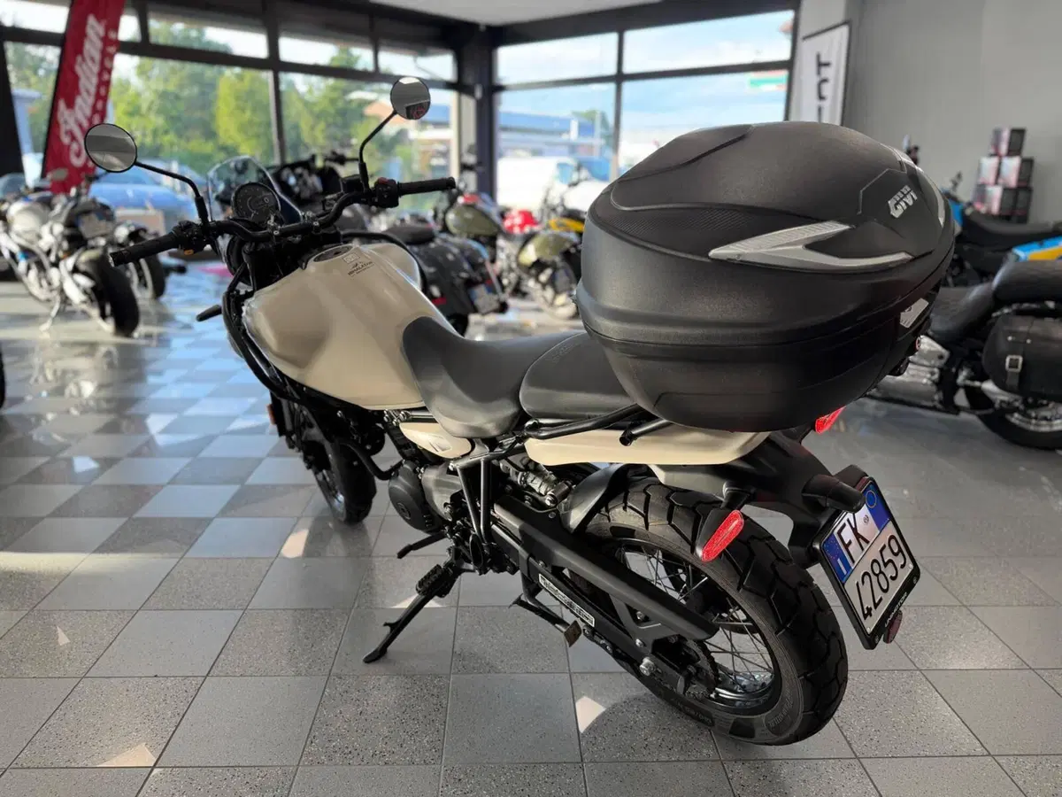 Royal Enfield Himalayan 450 (2024 - 26) (4)