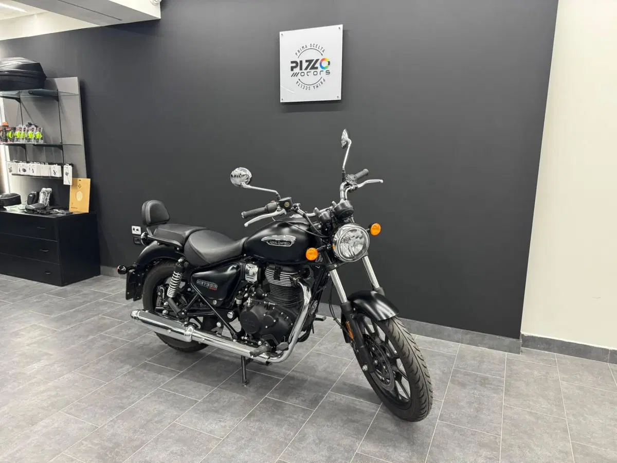 Royal Enfield Meteor 350 (2021 - 26) (2)