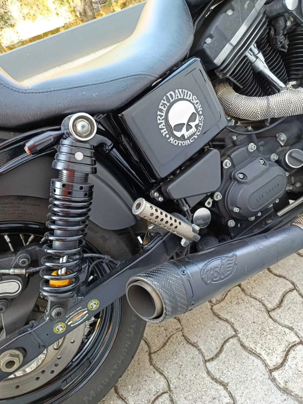 Harley-Davidson 1690 Street Bob Special (2015 - 16) - FXDB (6)