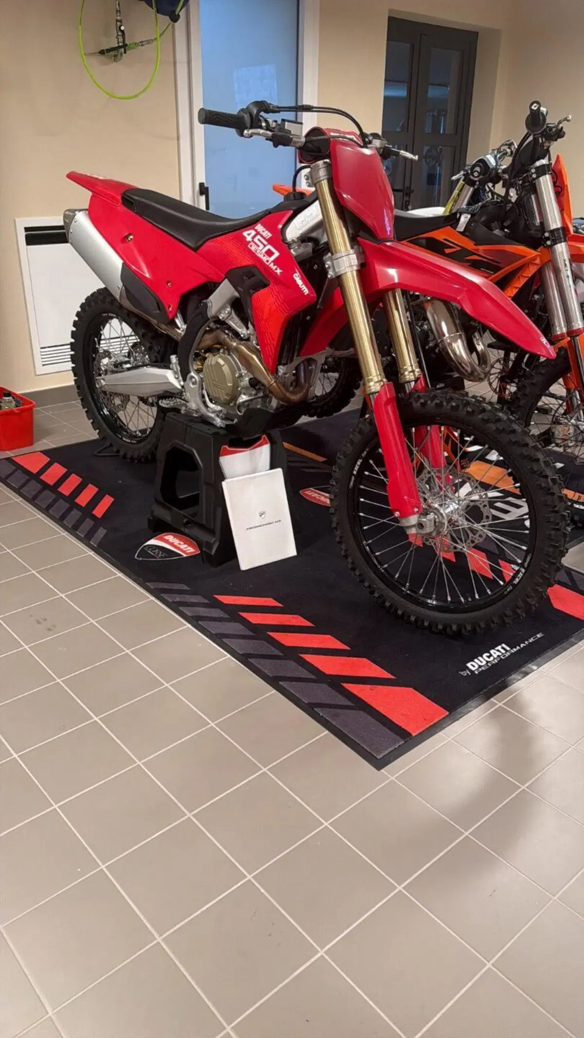 Ducati Desmo450 MX (2026) (4)