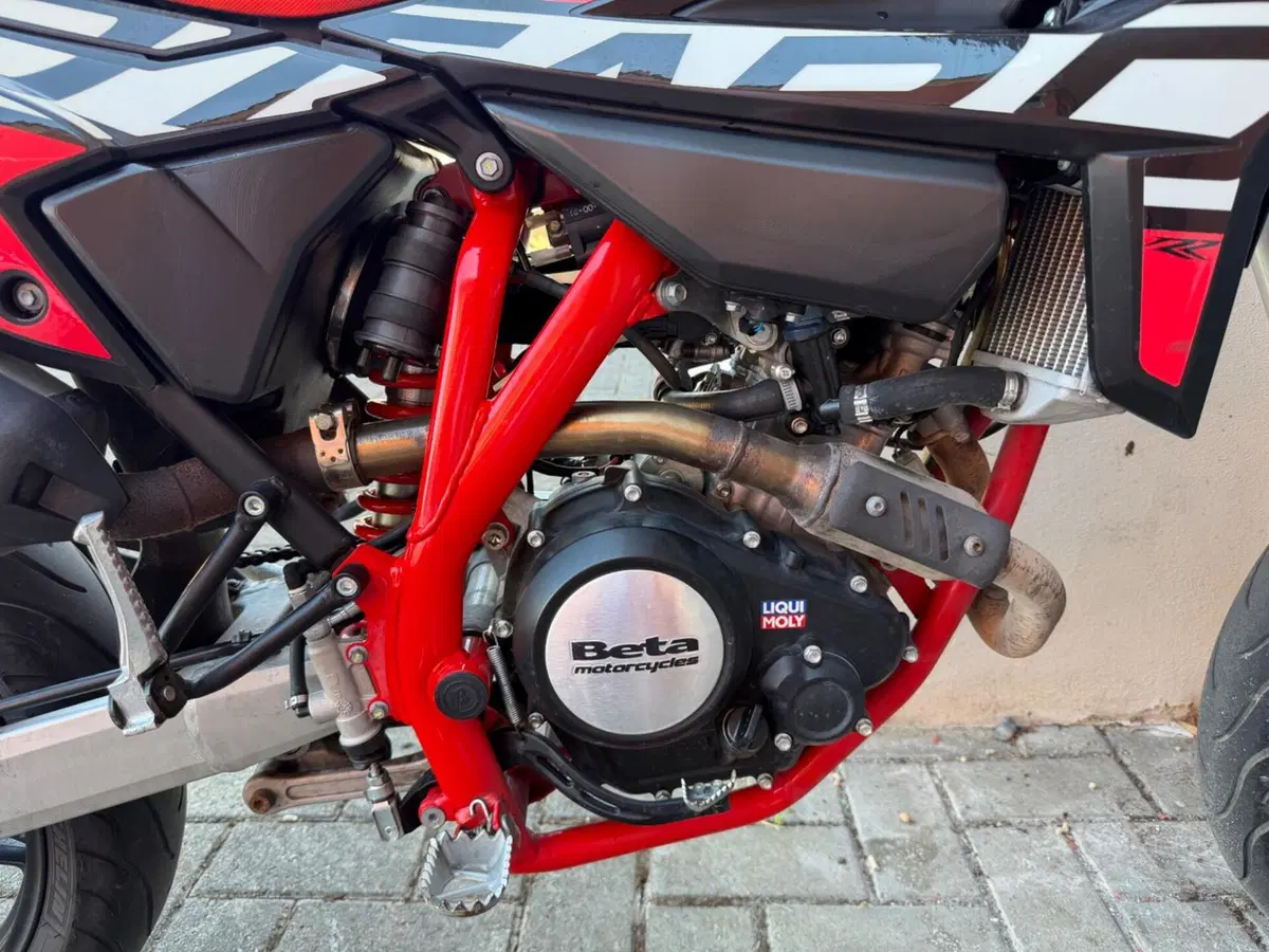 Betamotor RR 125 4T Motard LC (2021 - 23) (6)