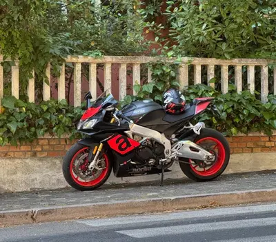Aprilia RSV4 RR (2017 - 18) usata
