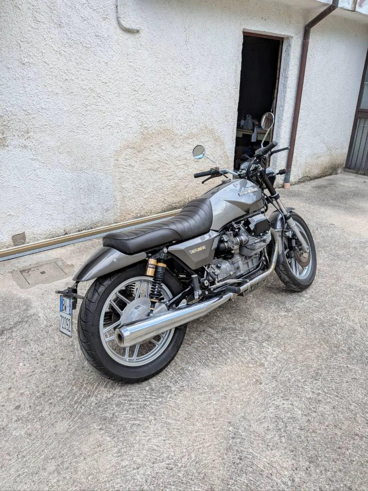 Moto Guzzi 850 t5