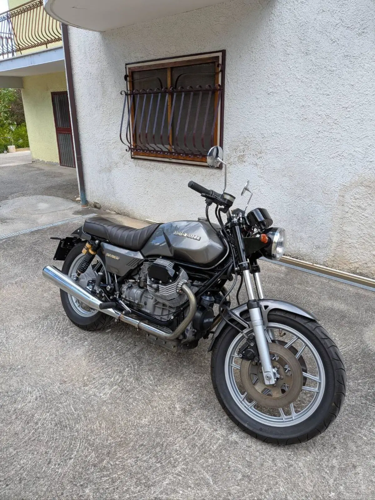 Moto Guzzi 850 t5 (2)