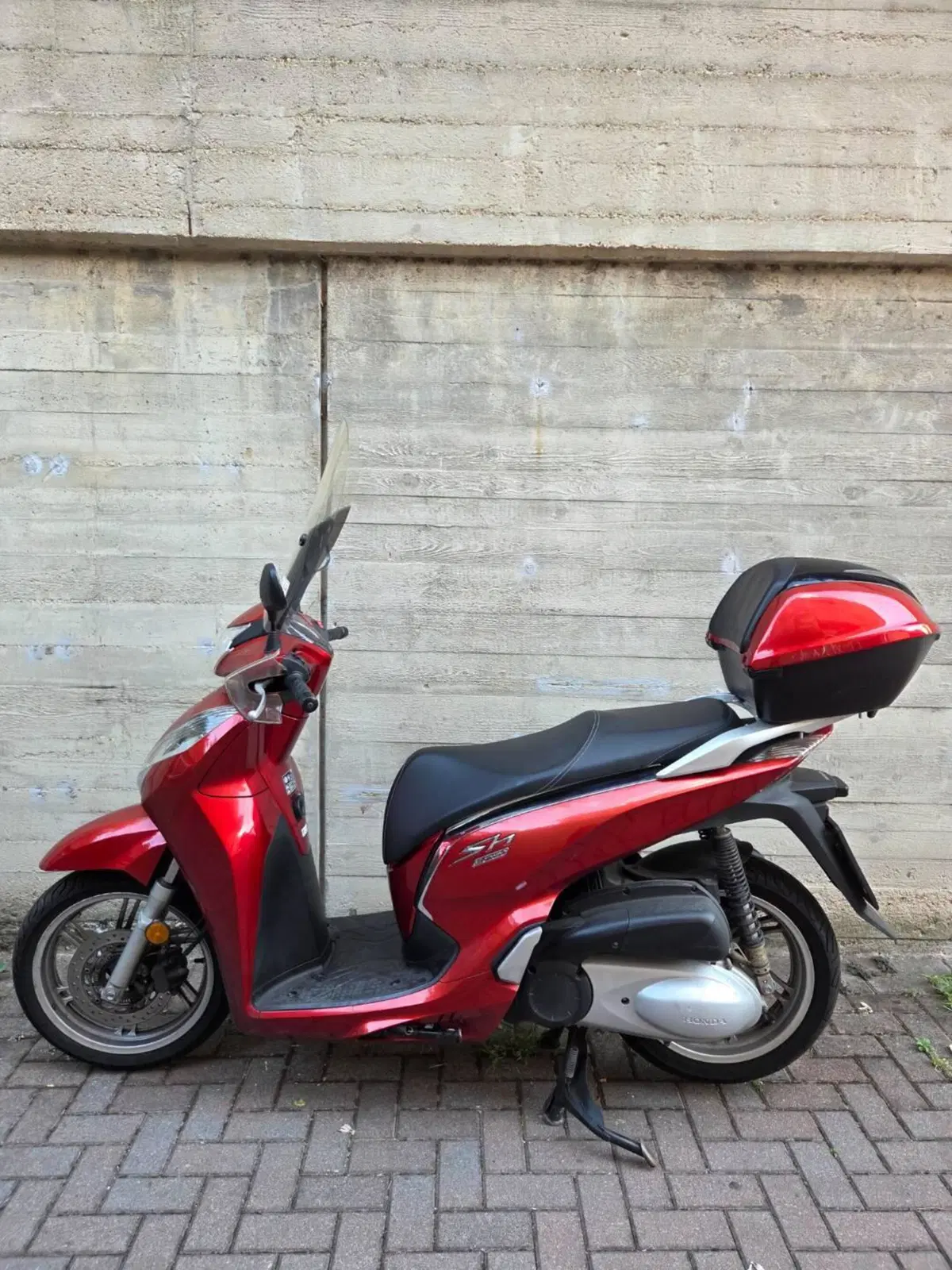 Honda SH 300 i ABS (2016 - 20) (2)