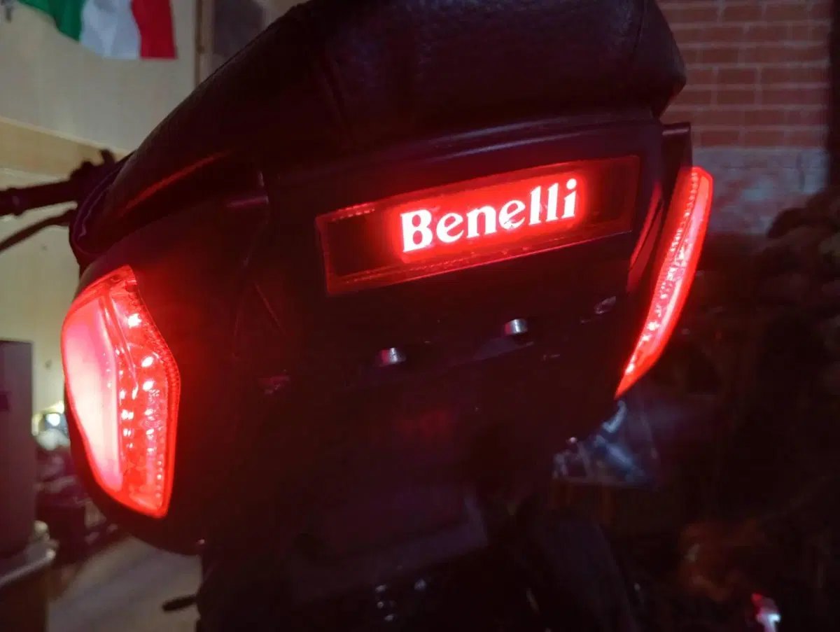 Benelli 502 C (2021 - 25) (2)