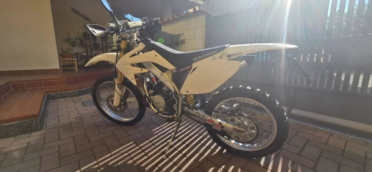 HM CRE 50 Six Racing (2010 - 12) (5)