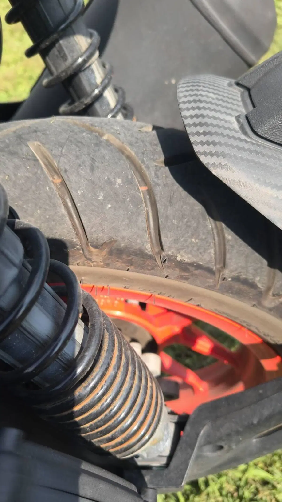 Aprilia SR GT 200 Sport (2022 - 24) (4)