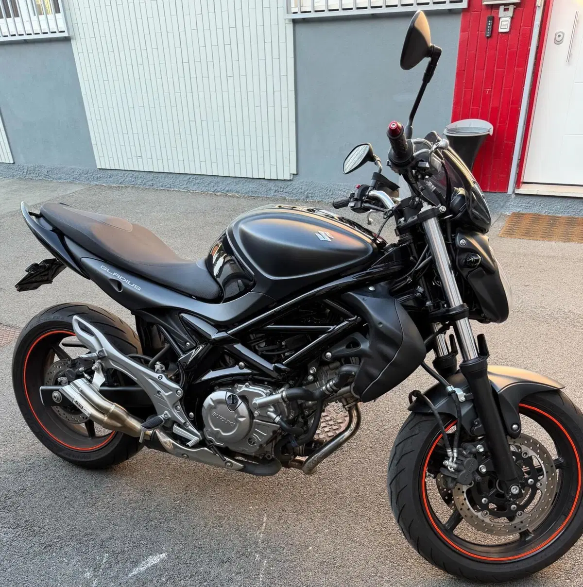 Suzuki Gladius 650 SFV (2009 - 15)