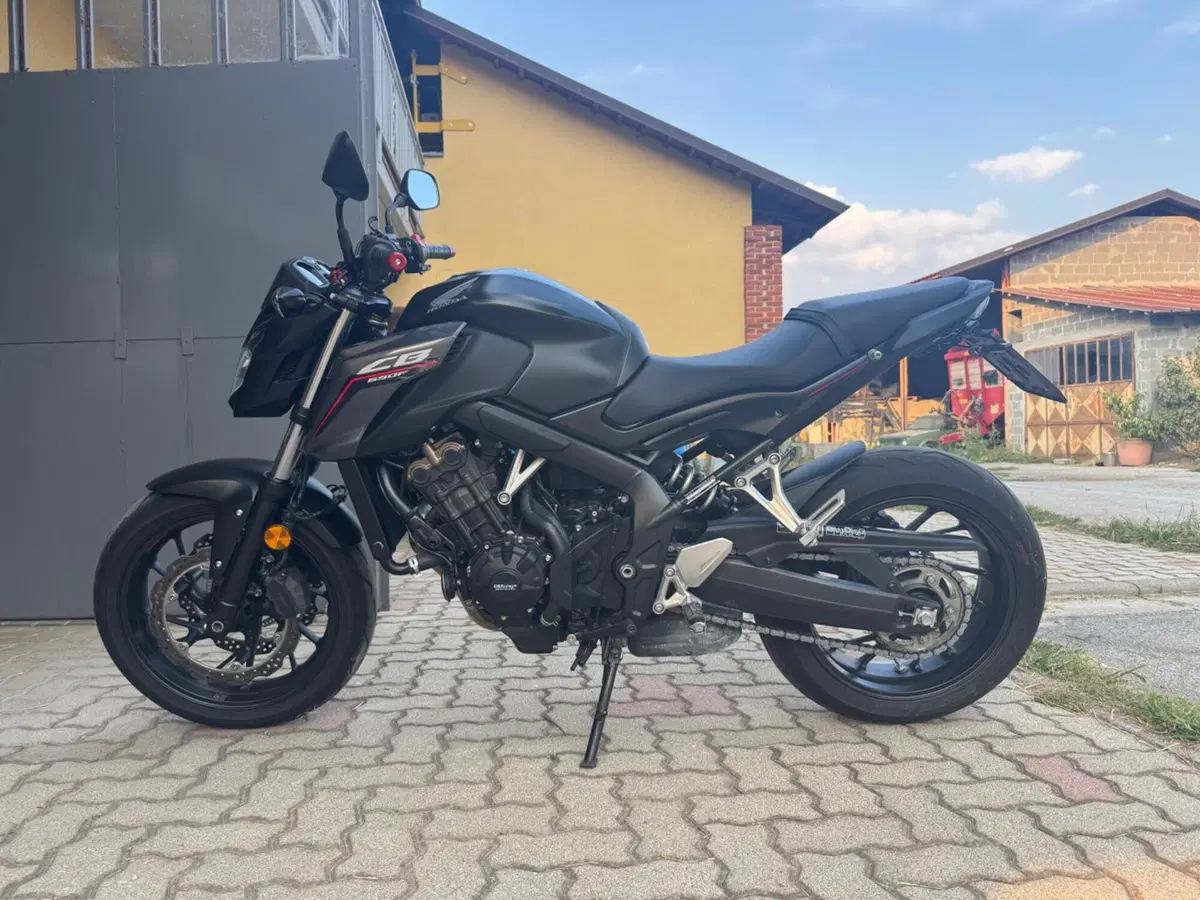 Honda CB 650 F (2017 - 18) (2)